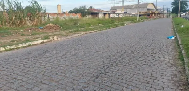 Terreno / Lote / Condomínio para venda ou aluguel, 7719570m² no Parque Guarus, Campos dos Goytacazes