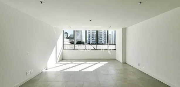 Conjunto Comercial / Sala para alugar, 50m² no Centro, São Vicente