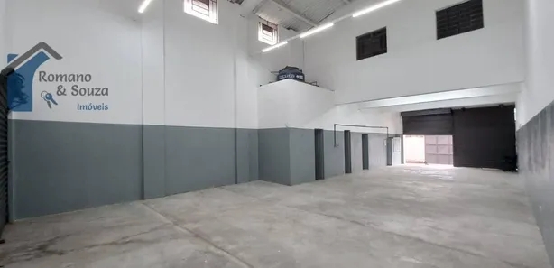Galpão / Depósito / Armazém para alugar, 257m² no Vila Endres, Guarulhos