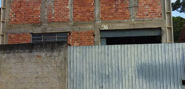Galpão / Depósito / Armazém à venda, 425m² no Jardim Apucarana, Almirante Tamandaré
