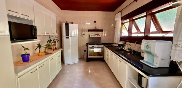 Fazenda / Sítio / Chácara com 3 Quartos para alugar, 350m² no Condomínio Residencial Vila Rica, Bragança Paulista