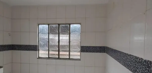 Casa com 2 Quartos para alugar, 100m² no Vila Guanabara, Duque de Caxias