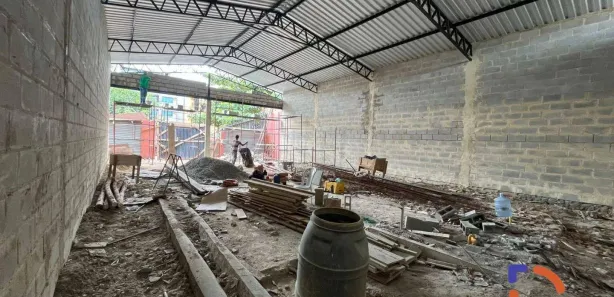 Galpão / Depósito / Armazém para alugar, 200m² no Costazul, Rio das Ostras