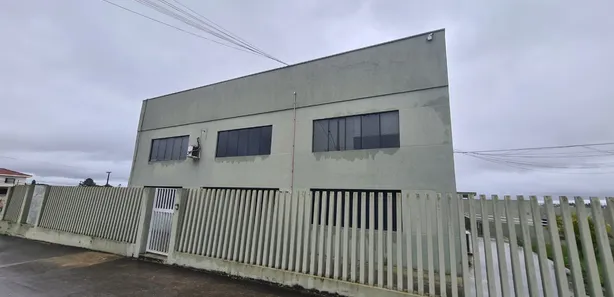 Conjunto Comercial / Sala para alugar, 370m² no Emiliano Perneta, Pinhais