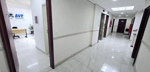 Conjunto Comercial / Sala para alugar, 70m² no República, São Paulo