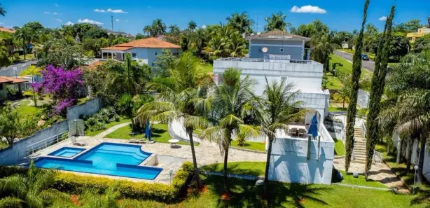 Sobrado com 6 Quartos à venda, 550m² no Park Way, Brasília