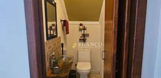 Sobrado com 3 Quartos à venda, 196m² no Esplanada Independência, Taubaté