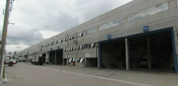 Galpão / Depósito / Armazém para alugar, 1025m² no Piraporinha, Diadema