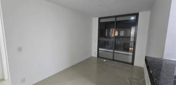 Apartamento com 2 Quartos para alugar, 70m² no Piratininga, Niterói