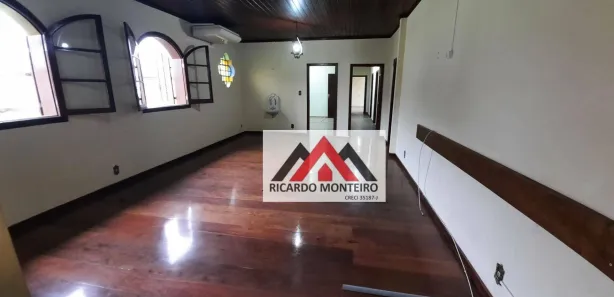 Casa Comercial com 4 Quartos à venda, 462m² no Jardim Boa Vista, Pindamonhangaba