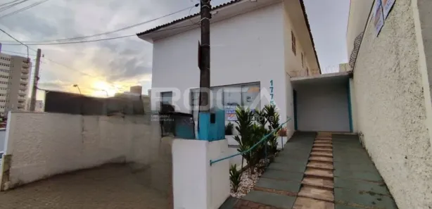 Prédio Inteiro com 4 Quartos à venda, 306m² no Centro, São Carlos