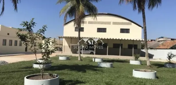 Galpão / Depósito / Armazém para venda ou aluguel, 1437m² no Olinda, Nilópolis