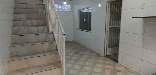 Casa com 3 Quartos para alugar, 120m² no Vila Emil, Mesquita