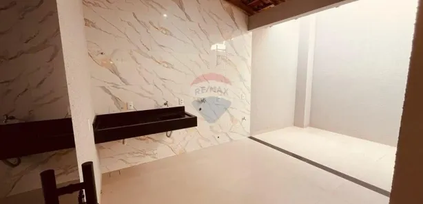 Sobrado com 2 Quartos à venda, 220m² no Residencial Arco Iris, Rio Verde