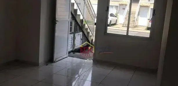 Casa de Condomínio com 2 Quartos à venda, 90m² no Aterrado, Lorena