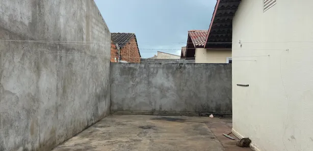 Casa de Condomínio com 3 Quartos para alugar, 69m² no Jardim Decolores, Trindade