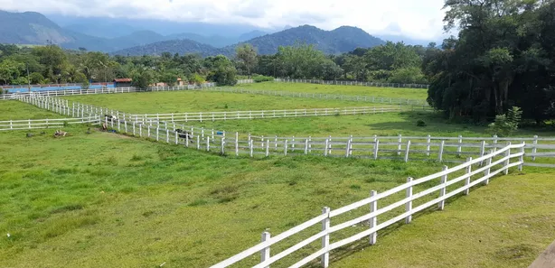 Fazenda / Sítio / Chácara com 10 Quartos à venda, 192000m² no Citrolândia, Guapimirim