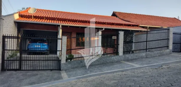 Casa com 3 Quartos à venda, 218m² no Itoupavazinha, Blumenau