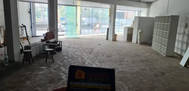 Galpão / Depósito / Armazém para venda ou aluguel, 1300m² no Vila São Luís, Duque de Caxias