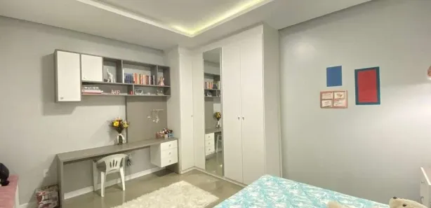 Sobrado com 3 Quartos à venda, 138m² no Centro, Navegantes