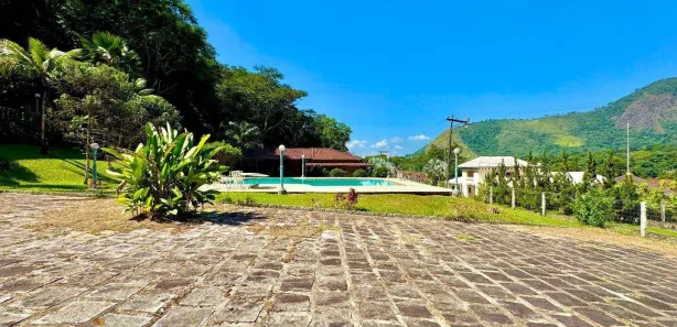 Casa de Condomínio com 4 Quartos à venda, 350m² no Limoeiro, Guapimirim