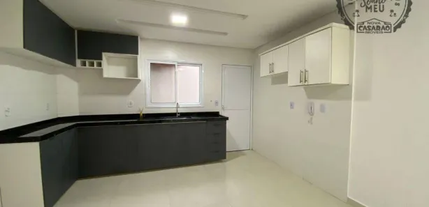 Casa de Condomínio com 2 Quartos para alugar, 75m² no Guilhermina, Praia Grande