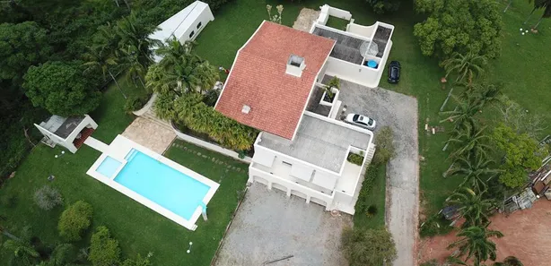 Fazenda / Sítio / Chácara com 5 Quartos à venda, 1000m² no Vila Mike, São Roque