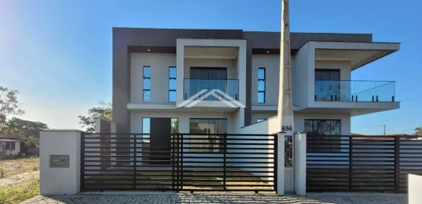 Sobrado com 3 Quartos à venda, 109m² no Barra do Saí, Itapoá