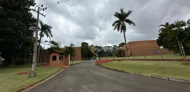 Galpão / Depósito / Armazém para alugar, 2700m² no Jardim Tarobá, Cambé