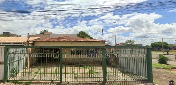 Casa com 3 Quartos à venda, 200m² no Setor Central, Brasília