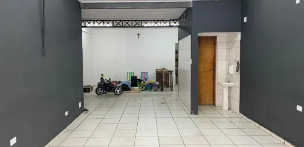 Casa Comercial para alugar, 65m² no Parque Itamarati, Jacareí