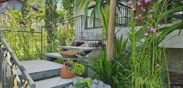Casa de Condomínio com 3 Quartos à venda, 330m² no Serrinha do Alambari (Agulhas Negras), Resende