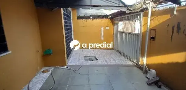 Casa com 4 Quartos para alugar, 136m² no Maraponga, Fortaleza