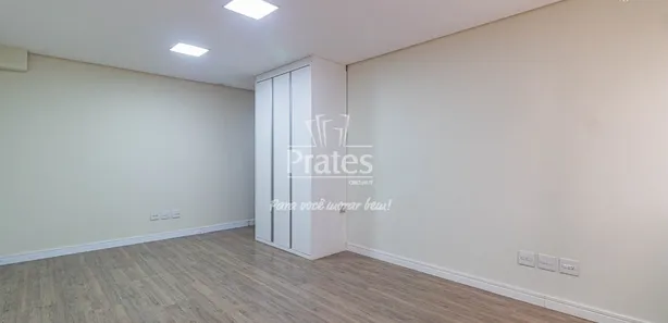 Conjunto Comercial / Sala à venda, 27m² no Centro, Curitiba