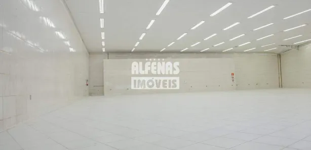 Galpão / Depósito / Armazém à venda, 1300m² no Santa Marta, Ribeirão das Neves