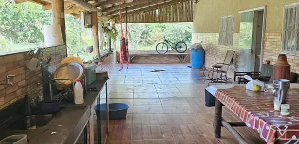 Fazenda / Sítio / Chácara com 3 Quartos à venda, 180m² no Vale das Esmeraldas 3 (Melo Viana), Esmeraldas