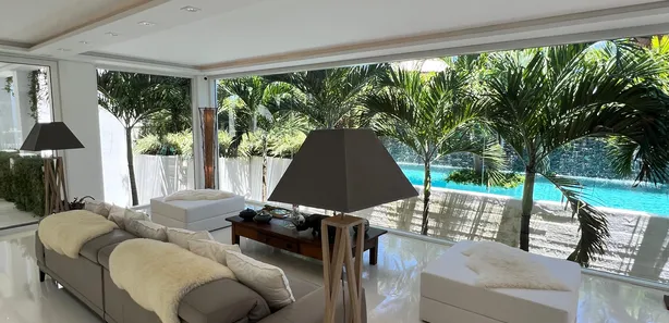 Casa de Condomínio com 5 Quartos à venda, 700m² no Busca Vida (Abrantes), Camaçari