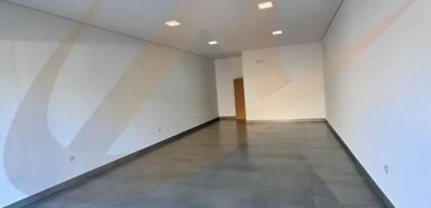 Loja / Salão / Ponto Comercial para alugar, 60m² no Jardim Petrópolis, Arapongas
