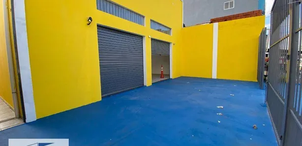 Loja / Salão / Ponto Comercial à venda, 290m² no Parque Santa Rita de Cássia, Cotia