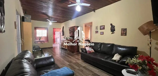 Fazenda / Sítio / Chácara com 11 Quartos à venda, 300m² no Área Rural de Rio das Pedras, Rio das Pedras