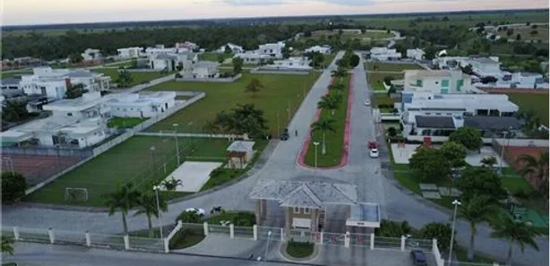 Terreno / Lote / Condomínio à venda, 680m² no Santo Antônio, Teixeira de Freitas