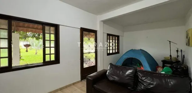 Fazenda / Sítio / Chácara com 5 Quartos à venda, 180m² no Vale das Pedrinhas, Guapimirim