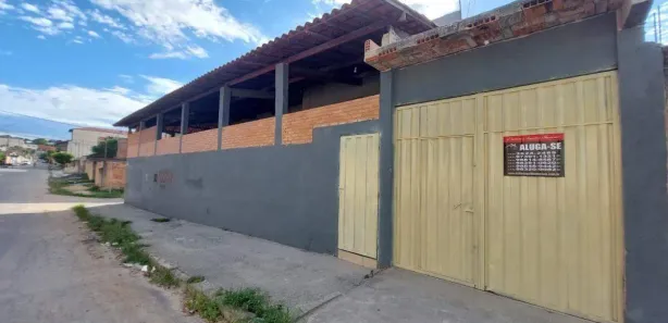 Casa com 3 Quartos para alugar, 240m² no Santa Marta, Ribeirão das Neves