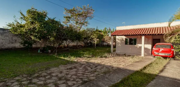 Casa com 4 Quartos à venda, 283m² no Região dos Lagos, Brasília