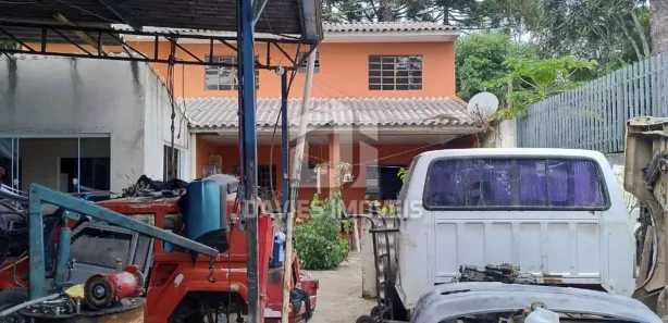 Sobrado com 3 Quartos à venda, 400m² no Guarituba, Piraquara