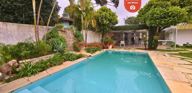 Casa com 5 Quartos para alugar, 473m² no Jardim Social, Curitiba