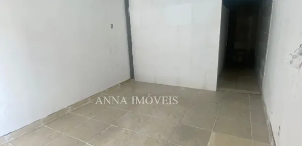 Loja / Salão / Ponto Comercial com 1 Quarto para alugar, 46m² no Aterrado, Volta Redonda