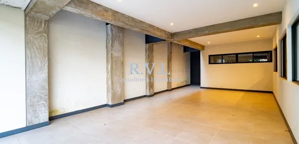 Prédio Inteiro com 15 Quartos para venda ou aluguel, 499m² no Vila Junqueira, Atibaia