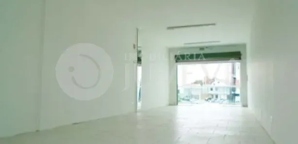 Loja / Salão / Ponto Comercial para alugar, 40m² no Maracanã, Colombo