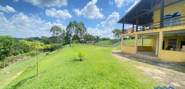 Fazenda / Sítio / Chácara com 4 Quartos à venda, 4900m² no , Mairinque